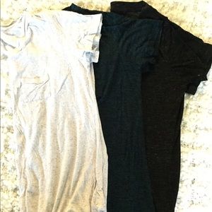 {Bundle} of 3 Mossimo Tees
